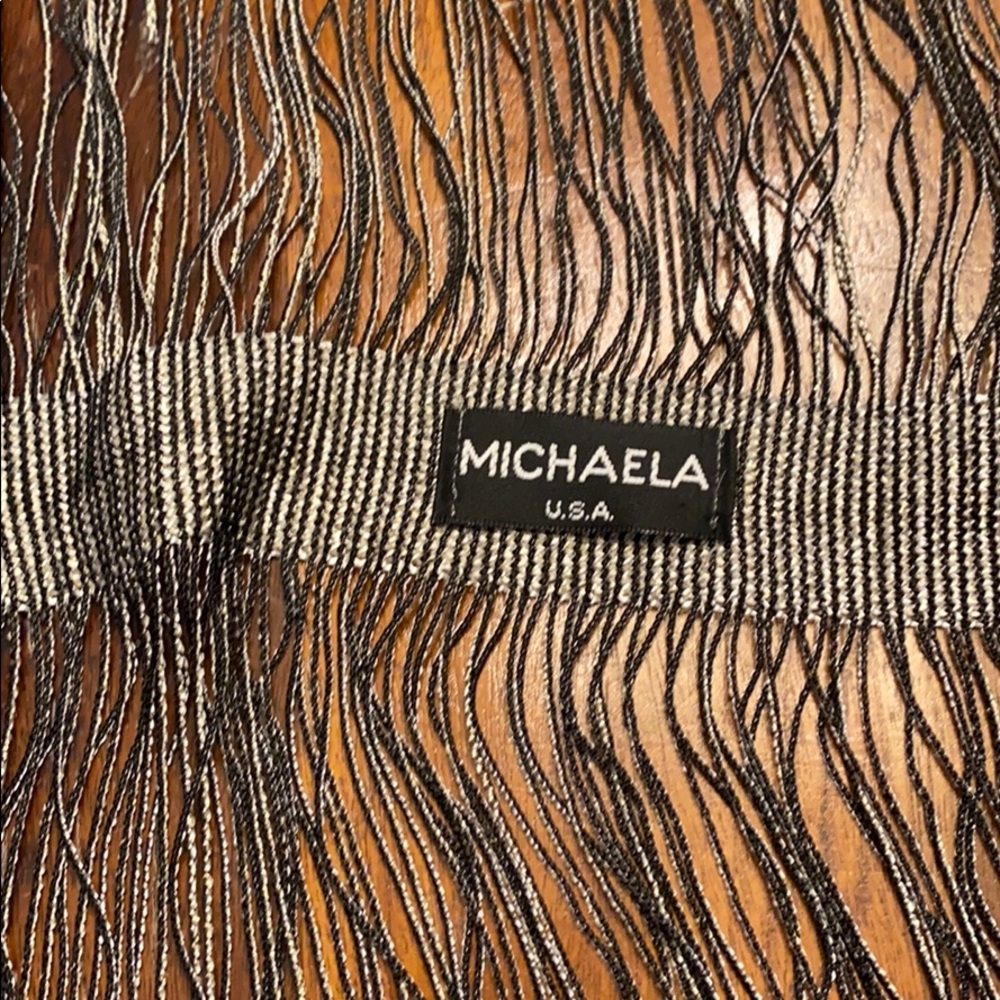 Cover up Shawl - Picture 2 of 4